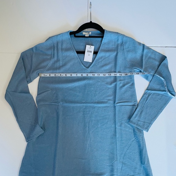 J. Jill sweater XS V-Neck in Breeze Blue with Long Sleeves Lightweight NWT - Picture 7 of 7